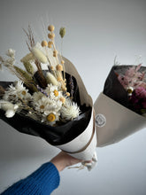 Load image into Gallery viewer, Dried Flower Bouquet
