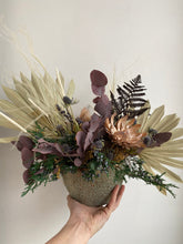 Load image into Gallery viewer, Custom Dried Floral Arrangement
