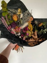 Load image into Gallery viewer, Custom Dried Bouquet
