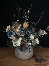 Load image into Gallery viewer, Small Dried Forever Flower  Arrangement
